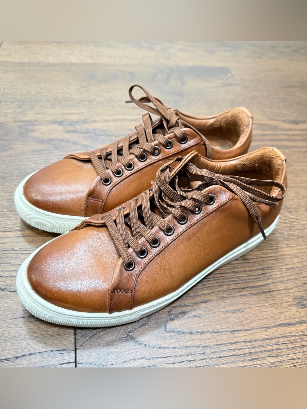 Thursday Boot Company Low-Top leather Sneakers in Cognac